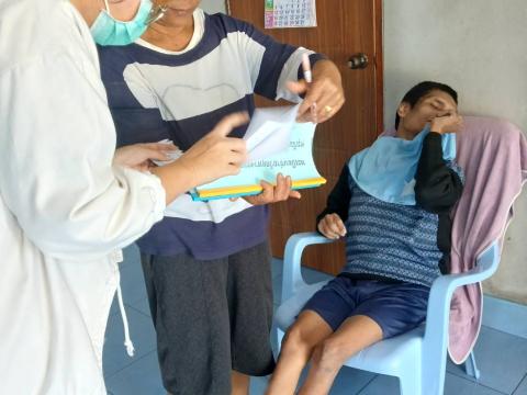 สนับสนุนผ้าอ้อมผู้ใหญ่