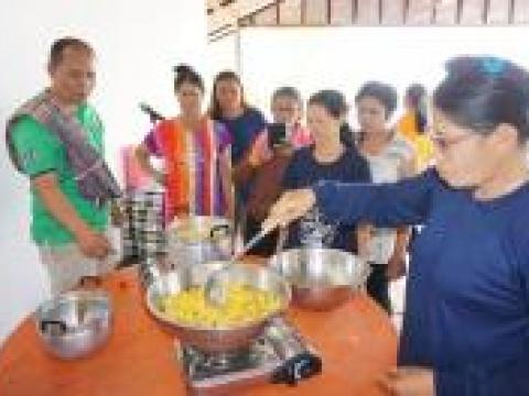 โครงการ อบรมอาชีพผู้สูงอายุตำบลหัวถนน ประจำปี 2559